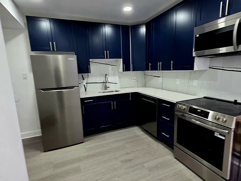 Seamless ulta Kitchen.