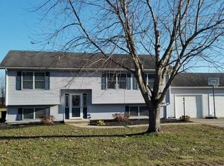 9051 Rosedale Rd, Terre Haute, IN 47805