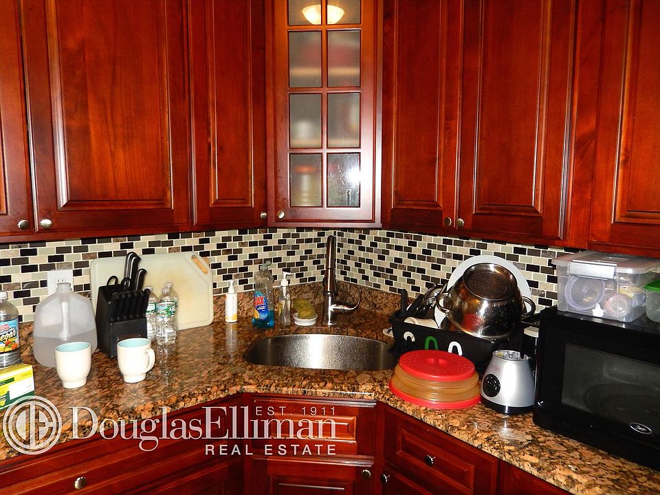 1st image of 14526 Rockaway Blvd #2