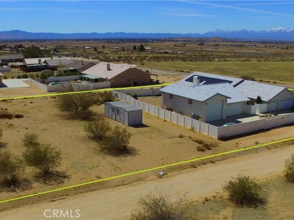 17389 Central Rd, Apple Valley, CA 92307