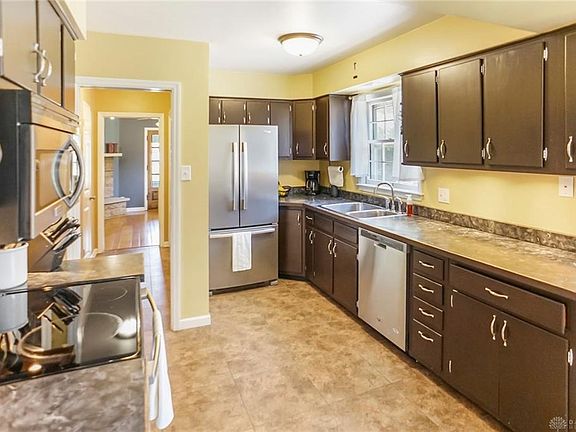 5th image of 15 Alameda Cir