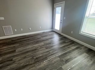 6002 Russellville Rd #612, Bowling Green, KY 42101