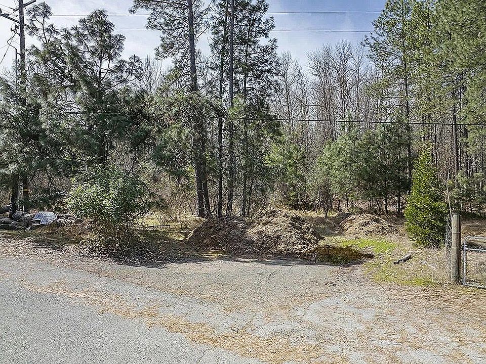 2nd image of 0 Monument Dr
