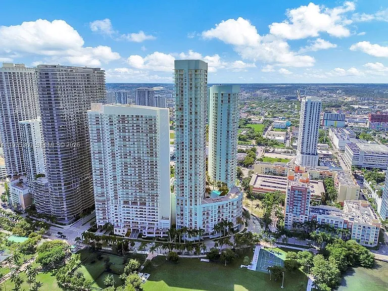 1900 N Bayshore Dr #5103 — Photo 57