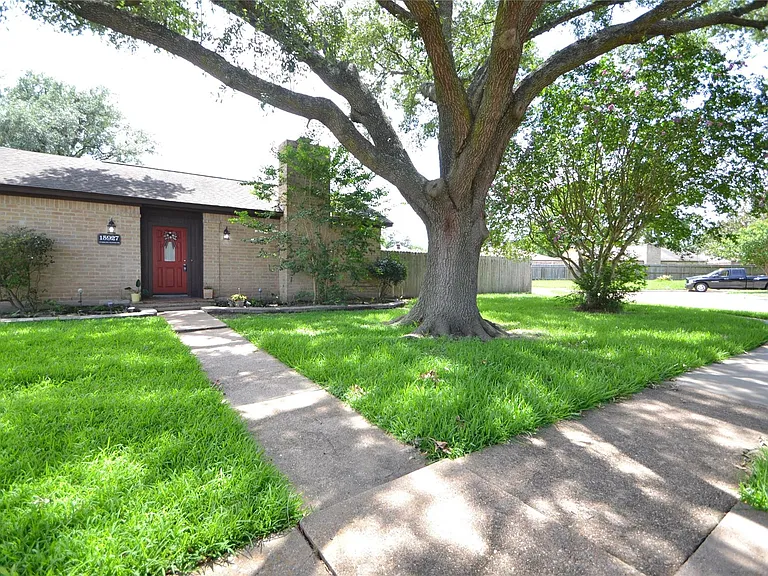 15927 Tumbling Rapids Dr — Photo 1