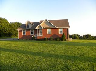 113 Robertson Ln, Castalian Springs, TN 37031