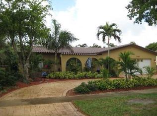 7060 SW 18th St, Plantation, FL 33317