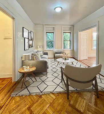 Rented by Triplemint | media 9