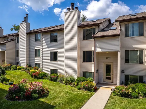 946 23rd Avenue Pl APT 4, Coralville, IA 52241