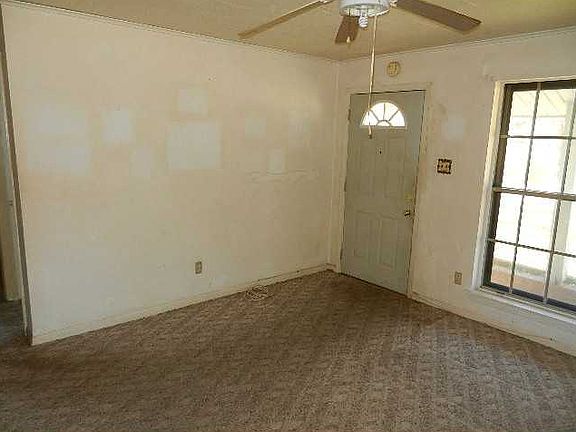 5th image of 9425 Coronado Dr