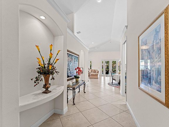 3rd image of 4916 Gateway Gardens Drive