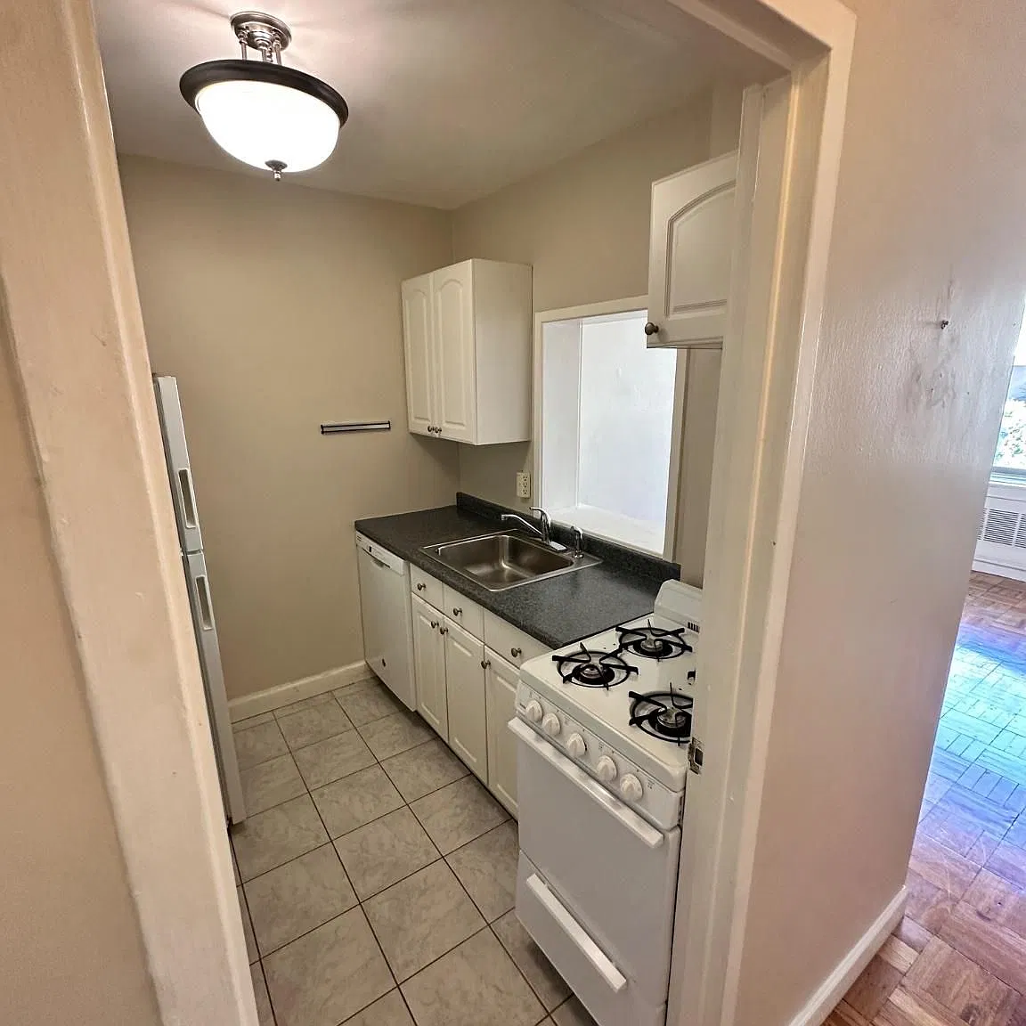 1 bed, 1.0 bath, 514 sqft, $2,100 — Photo 3