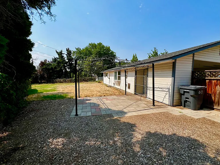 3702 Parkway Pl — Photo 16