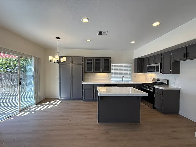 15859 Alisa Viejo Ct — Photo 5