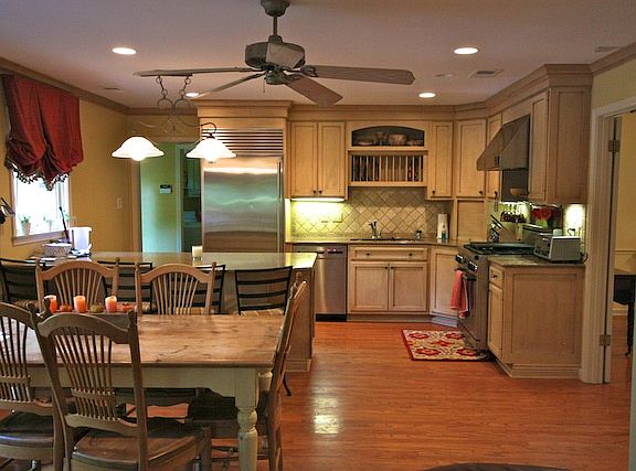 2nd image of 534 Princeton Oaks Cv