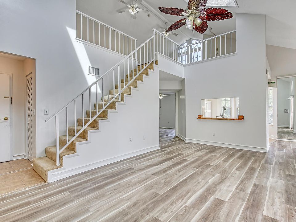 1st image of 4715 Lake Waterford Way APT 2-105