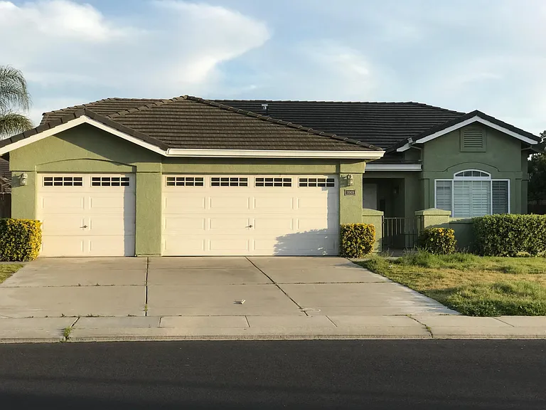 Front view house
