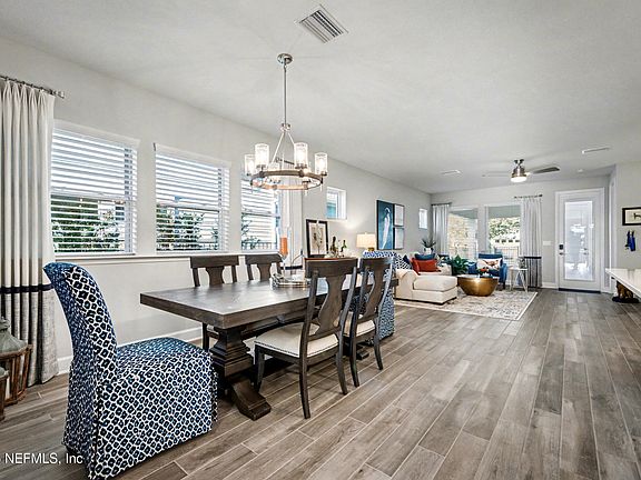 4th image of 26 GILCHRIST Way