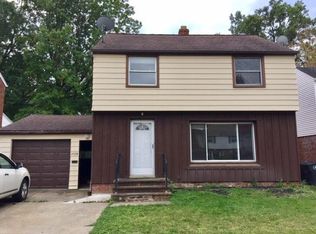 4928 Oakland Dr, Lyndhurst, OH
