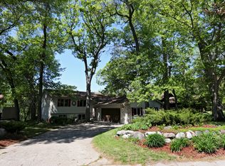 3995 Virginia Cir, Shoreview, MN 55126