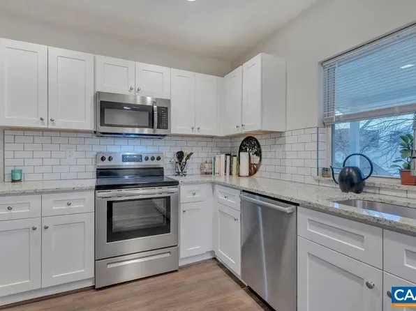 1304 Poplar St, Charlottesville, VA 22902