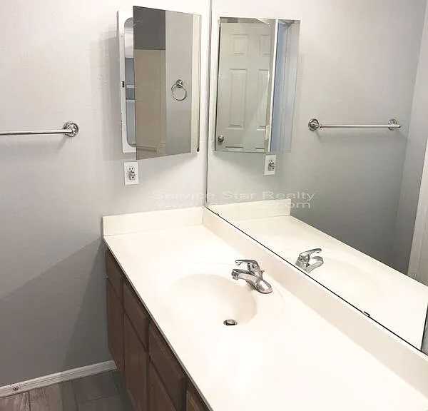 25235 W La Mont Ave — Photo 17