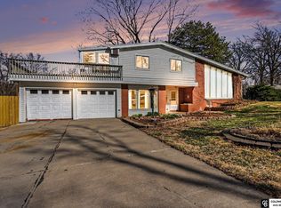 6700 S Bermuda Dr, Lincoln, NE 68506