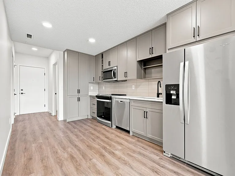 350 Livingston Cmn NE #3303 — Photo 6