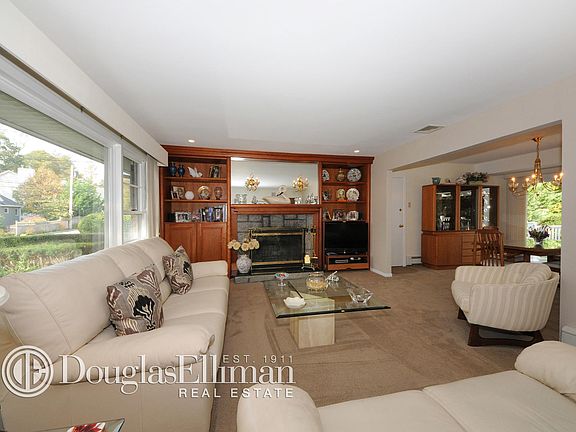2nd image of 105 Godfrey Ave