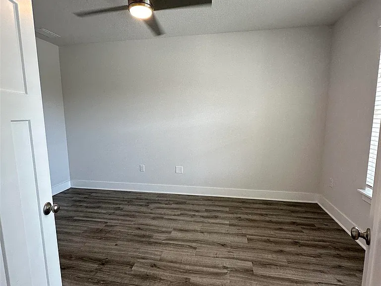 4466 Jude Way — Photo 3