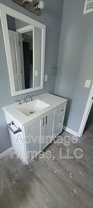 1 bed, 1.0 bath, 700 sqft, $795 — Photo 3