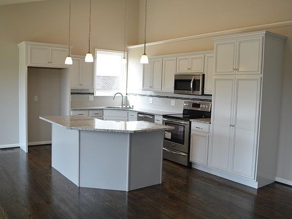 2nd image of 1955 Montpelier Dr #340NP