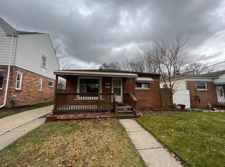 26030 Brettonwoods St, Madison Heights, MI 48071