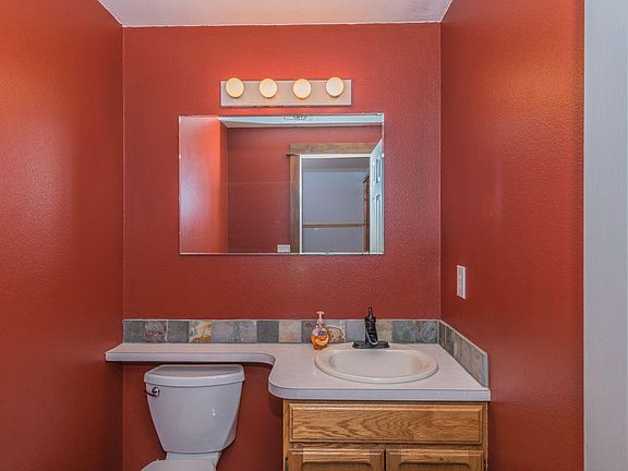 5th image of 17407 SE 30th St