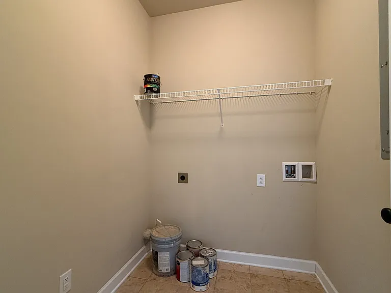 1012 Scarlet Woods NW — Photo 9