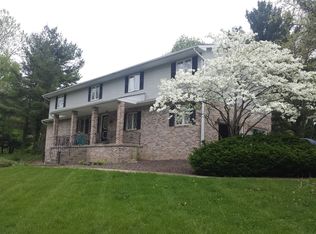 1095 Memory Ln, Springfield, IL 62707