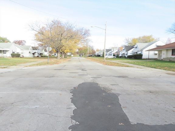 4th image of 5455 Oakwood Ave