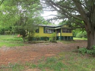 608 Beech Ave NW, Social Circle, GA 30025