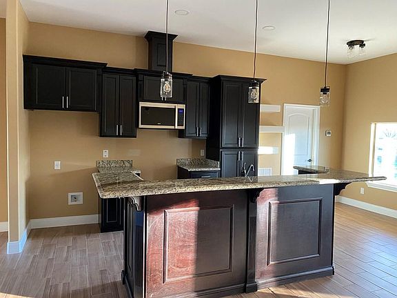 4th image of 2977 Venesa Dr