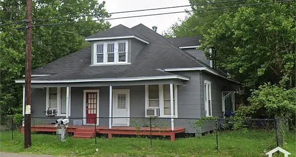4125 Highland Ave