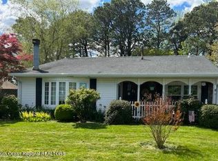 31 Cranberry Dr, Tinton Falls, NJ