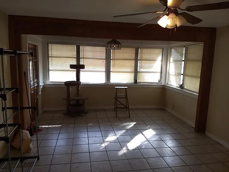 2048 Druid Rd E — Photo 6