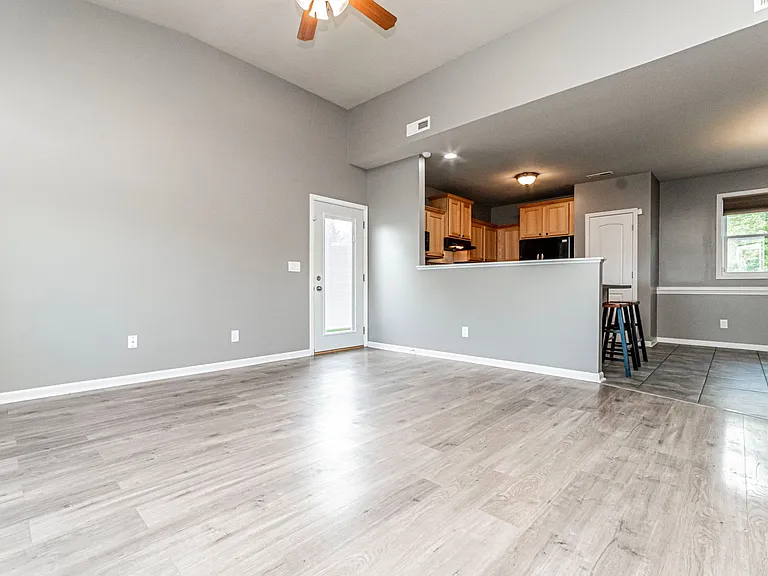 2501 Sawmill Rd — Photo 5