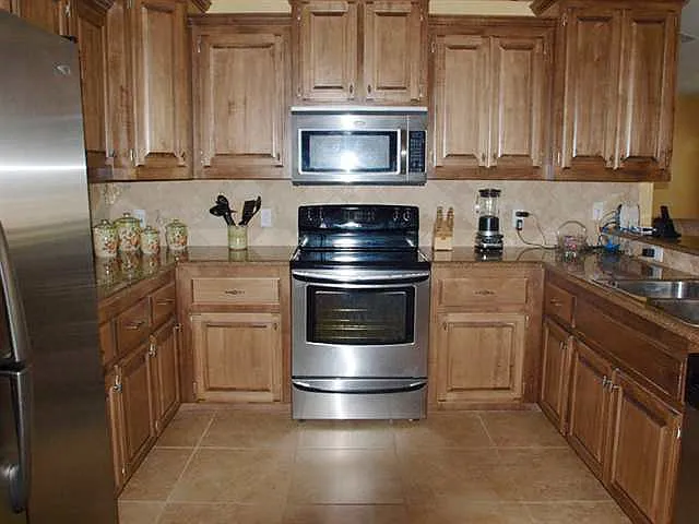 3706 NE Fieldcrest Dr — Photo 5