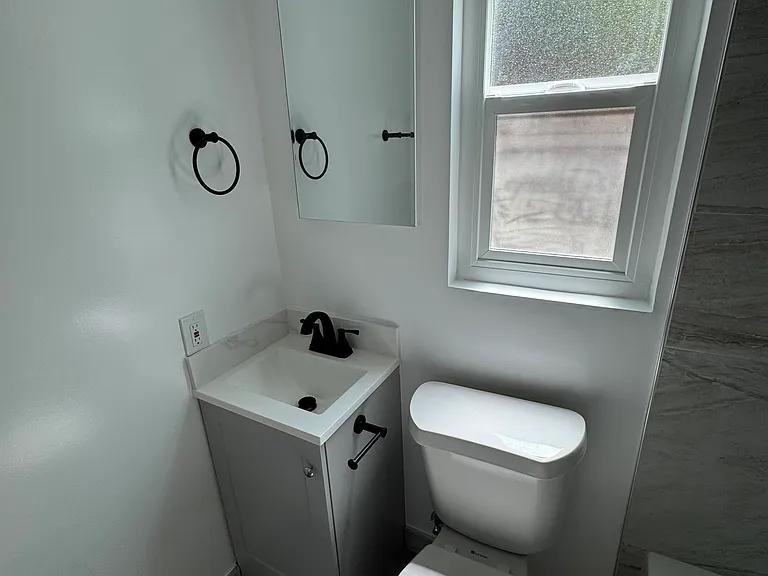 15461 Moorpark St #5 — Photo 11