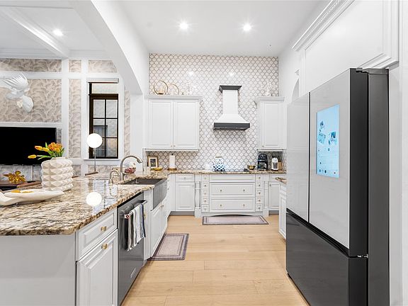 4th image of 9527 Exbury Court