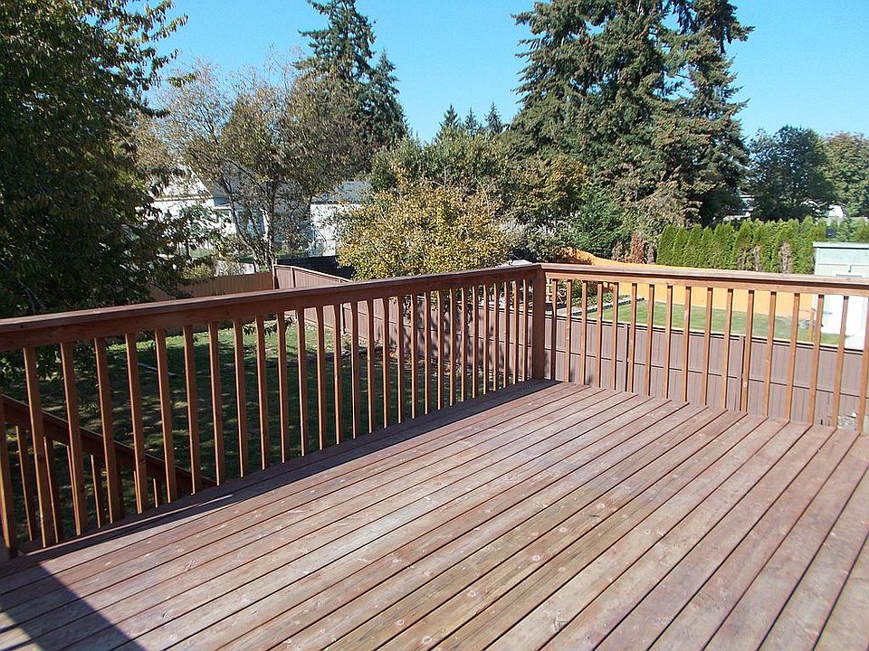 2nd image of 8222 S Cushman Ave