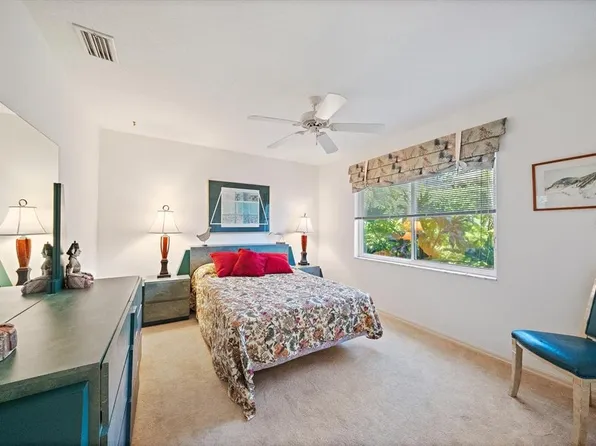 413 Fieldstone Dr, Venice, FL 34292