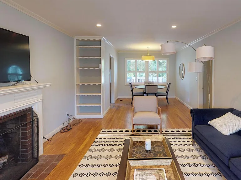 3023 Beverly St — Photo 3