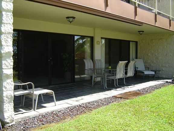 Easy access to lanai from parking area